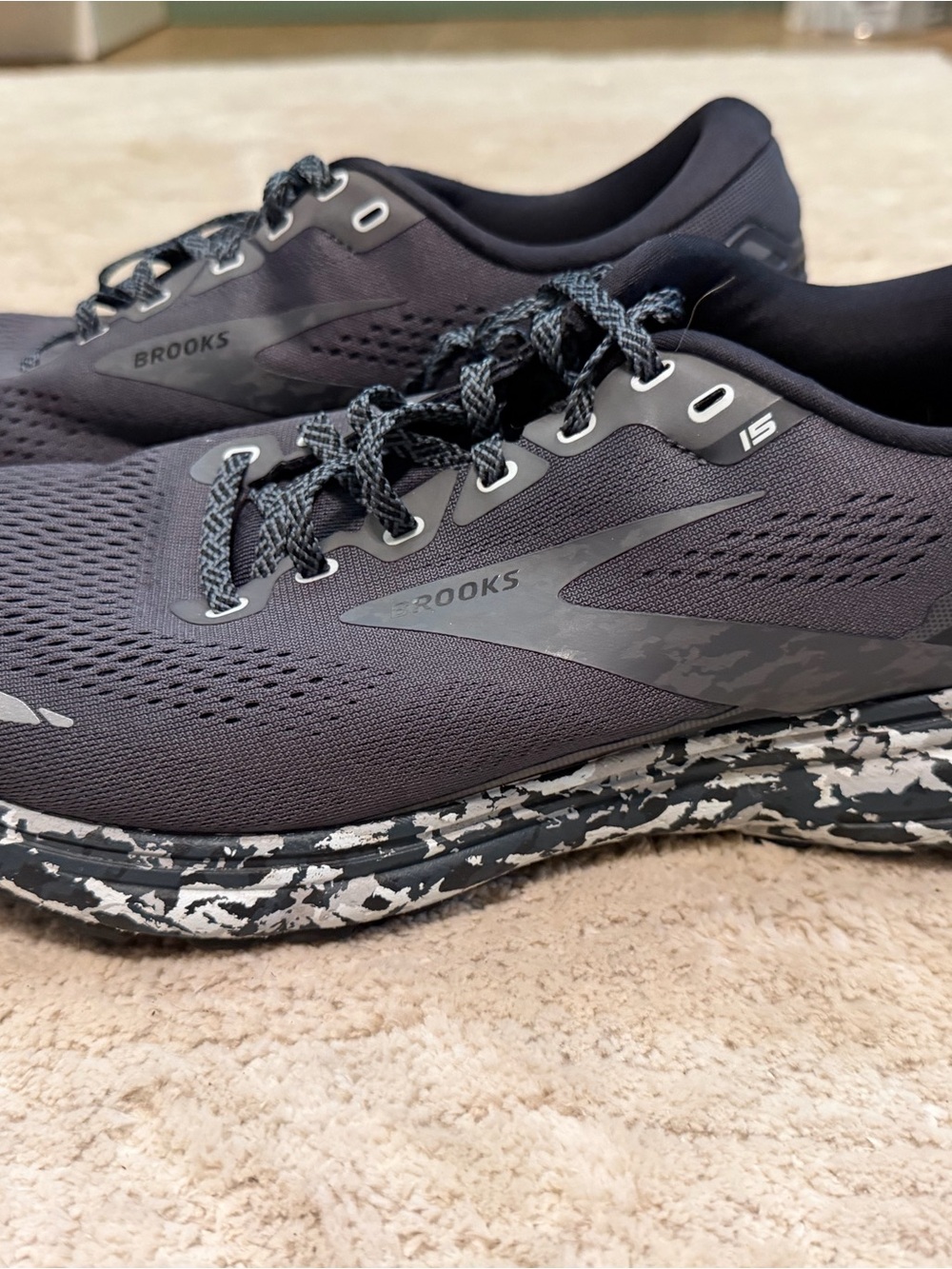 Brooks Men's Black Athletic Running Shoes with Marbled Sole